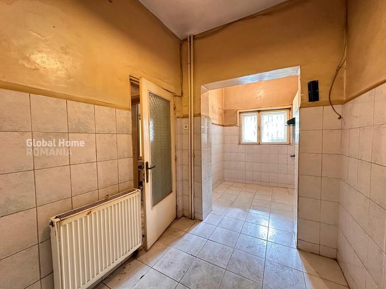 Casă cu 4 camere cu Canalizare în Unirii