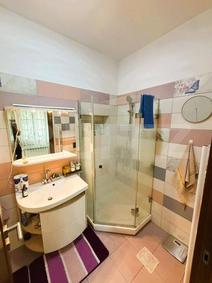Casă individuală cu 5 camere cu Teren 1427 Mp în Burdujeni