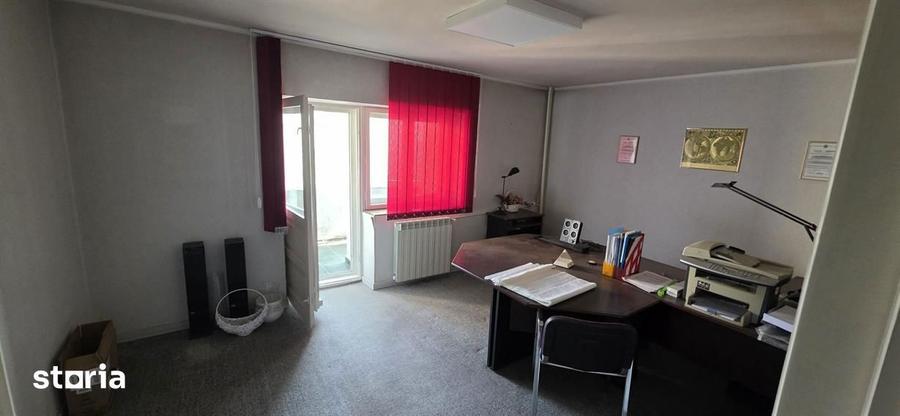 Spațiu comercial, de 85 mp, în Decebal