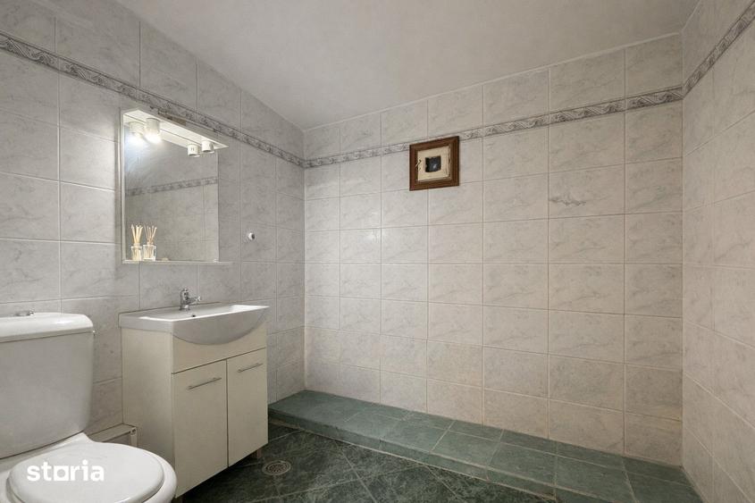 Apartament cu 3 camere decomandat în Nerva Traian