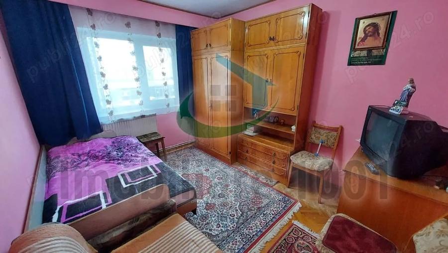 Apartament cu 4 camere decomandat în Ultracentral