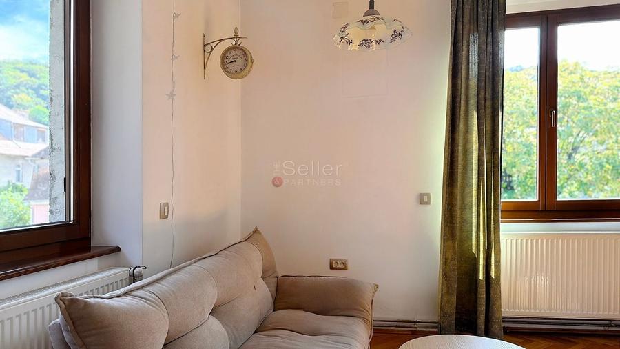 Apartament cu 2 camere semidecomandat, mobilat în Centrul Civic