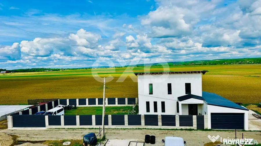 Casă cu 4 camere cu Teren 550 Mp în Săcueni