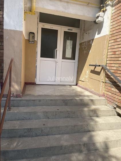 Vand apartament 2 camere Mangalia