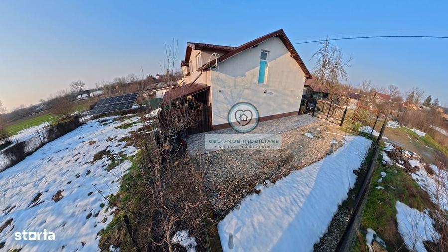 Casă cu 4 camere în Belciug