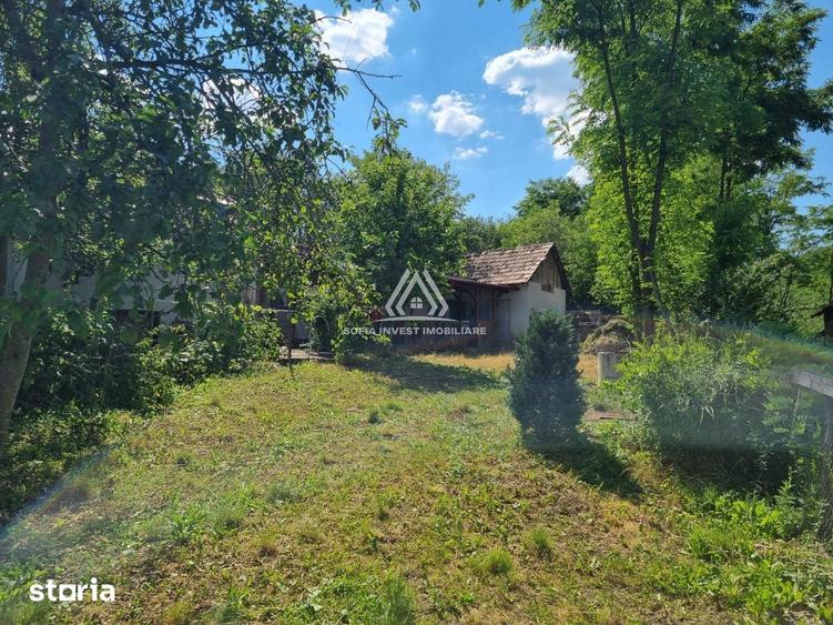Casă cu 3 camere cu Teren 2604 Mp în Sâmboleni
