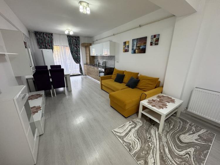 Apartament cu 2 camere decomandat, mobilat în Cetate