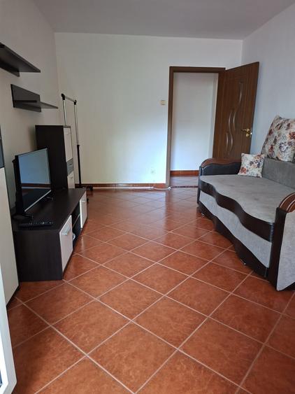 Apartament cu 2 camere decomandat în Tudor