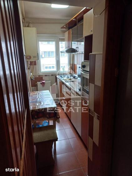 Apartament cu 3 camere, mobilat în Circumvalațiunii