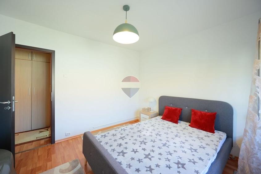 Apartament cu 3 camere decomandat în Rogerius