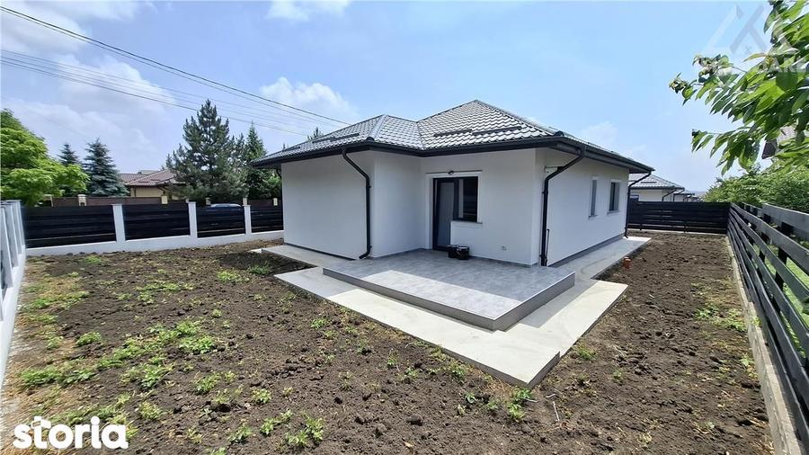 Casă cu 4 camere cu Canalizare în Rediu
