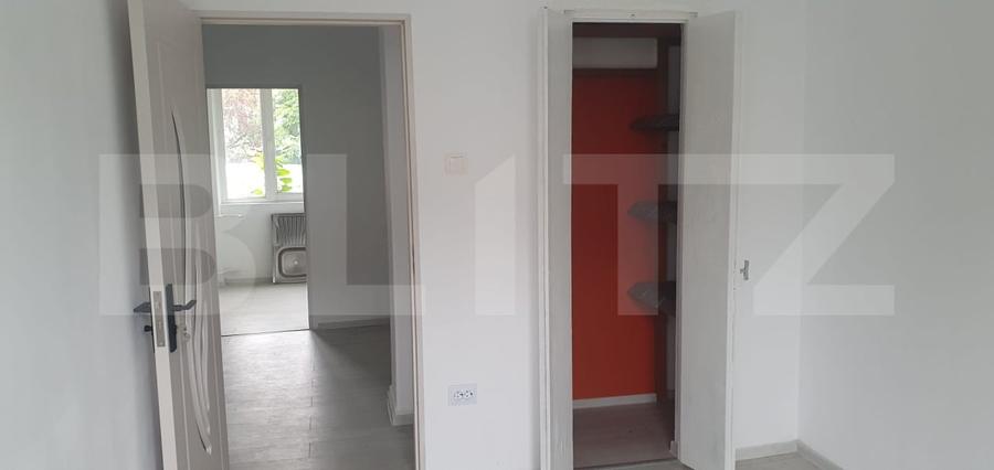 Apartament cu 3 camere semidecomandat în Vatra Dornei