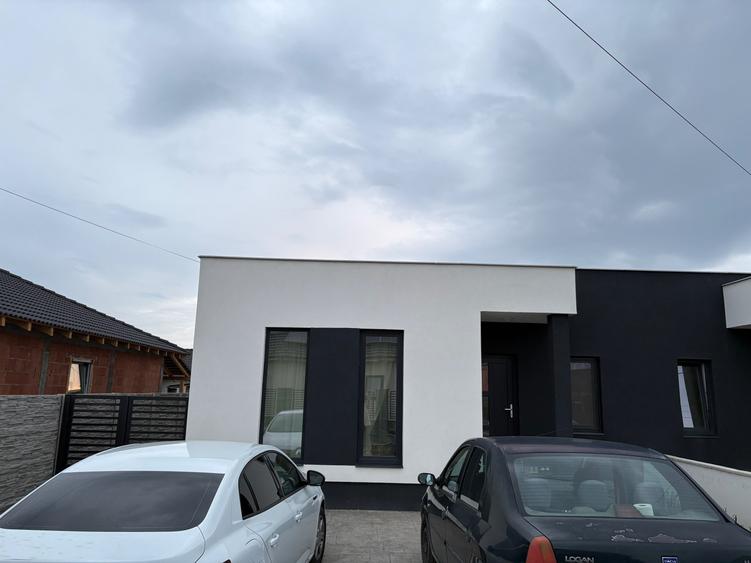 Casă cu 3 camere în Șag