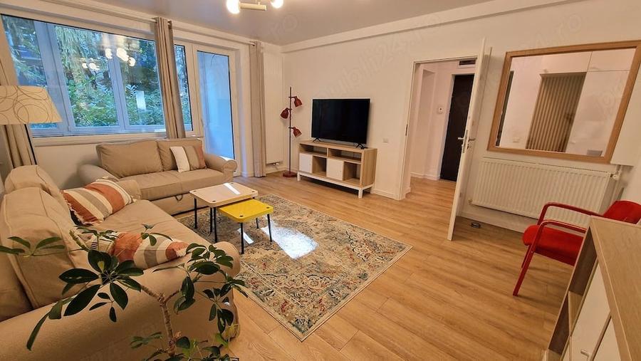 Apartament cu 2 camere decomandat în Plopilor