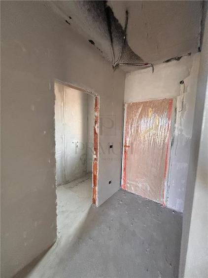 Duplex cu 4 camere cu Canalizare în Moșnița Nouă