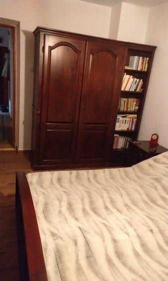 Apartament cu 3 camere decomandat în Calea București