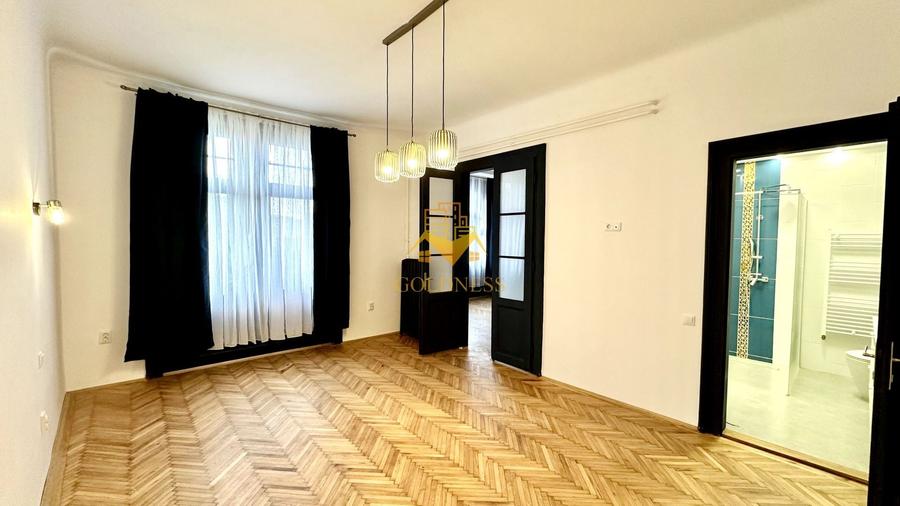 Apartament cu 3 camere semidecomandat, mobilat în Ultracentral