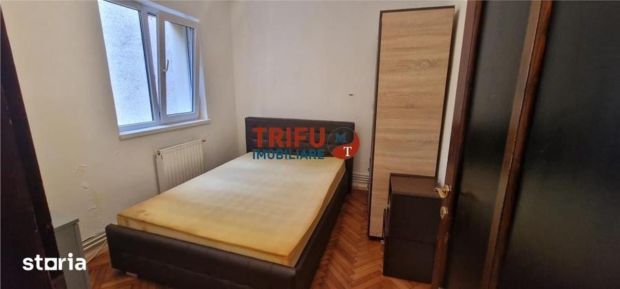 Apartament cu 2 camere semidecomandat în Cetate