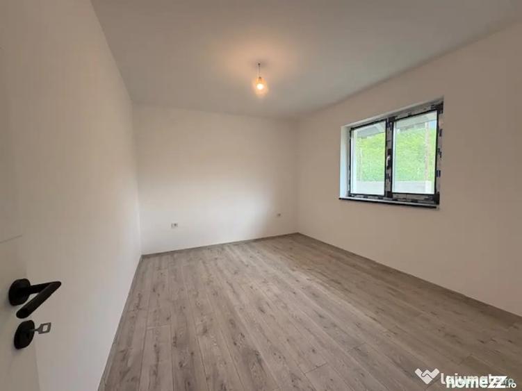 Casă cu 3 camere cu Teren 300 Mp în Vișan