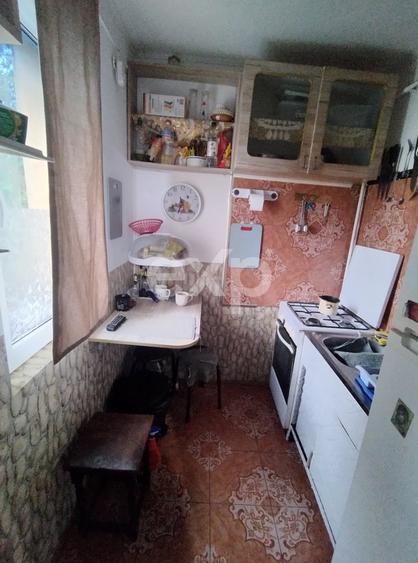 Apartament cu 2 camere semidecomandat, mobilat în Trivale