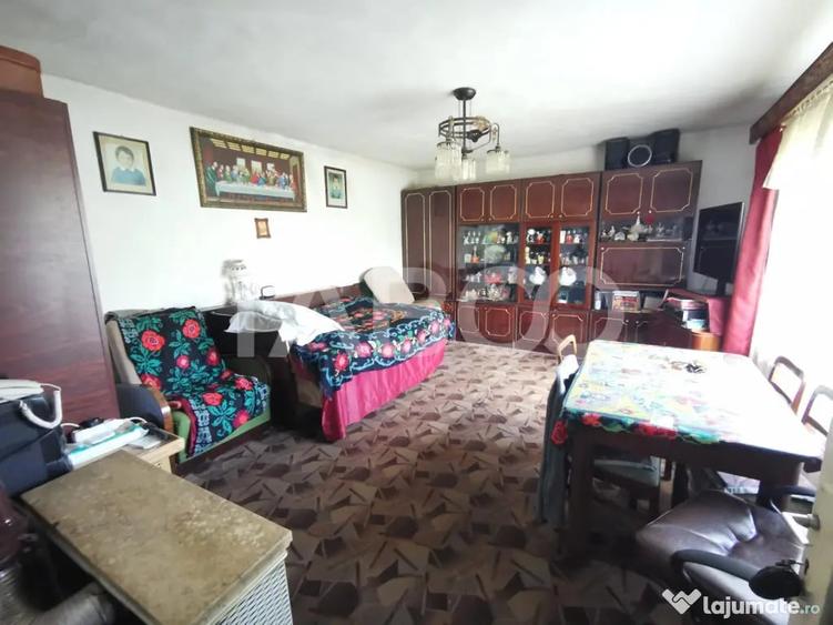 Casă cu 4 camere cu Teren 394 Mp în Trei Stejari