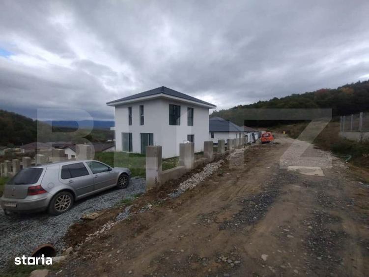 Casă cu 4 camere cu Teren 570 Mp în Budacu de Jos