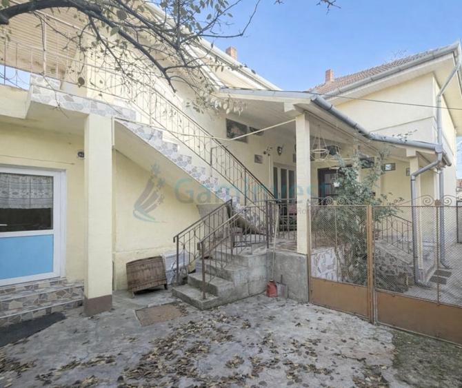 Casă individuală cu 3 camere cu Canalizare în Iosia