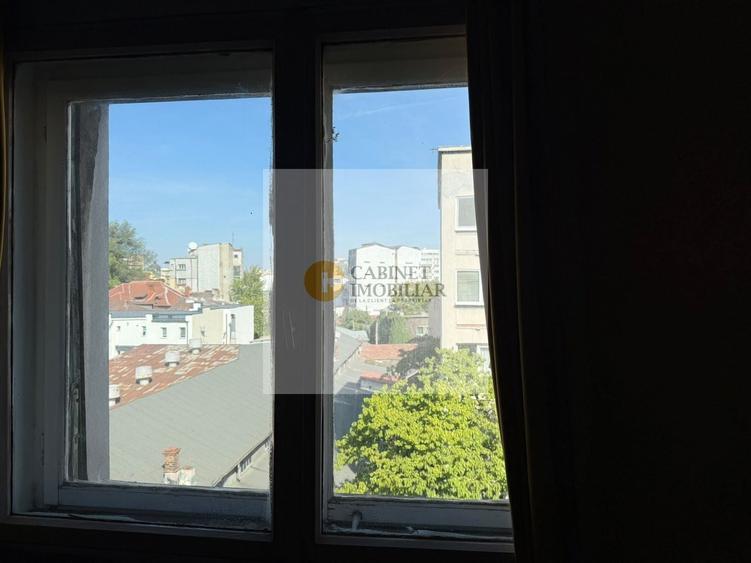 Garsonieră decomandată, mobilată în Cișmigiu