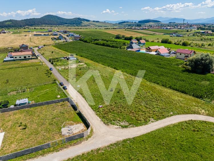 Teren agricol intravilan de 500 mp, în Sânpetru