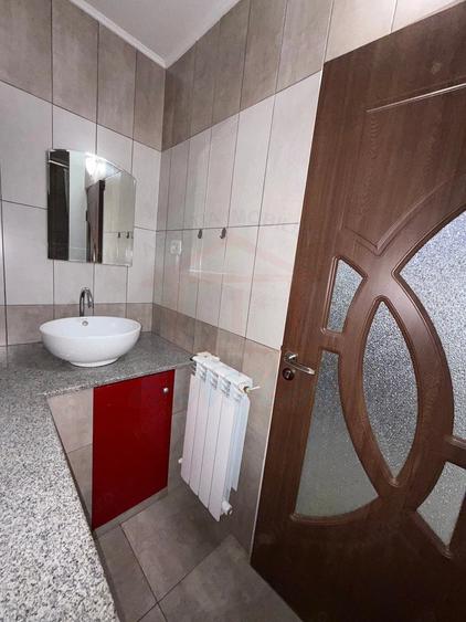 Apartament cu 2 camere decomandat în Micro 19