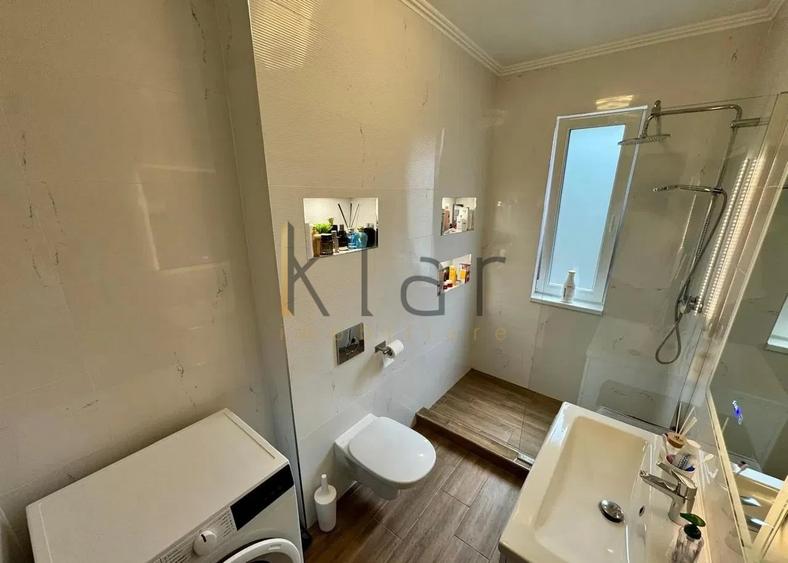 Apartament cu 3 camere semidecomandat, mobilat în Florești