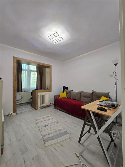 Apartament cu 2 camere decomandat în Mircea cel Bătrân