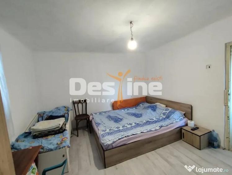 Casă cu 3 camere cu Teren 1410 Mp în Cocorăștii Mislii