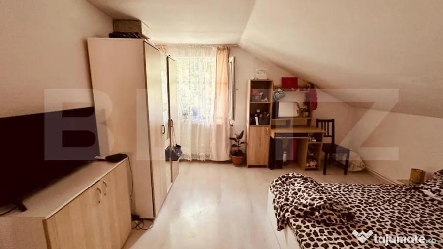 Casa mare 8 camere si 700 mp teren in Miroslava langa Family - 11