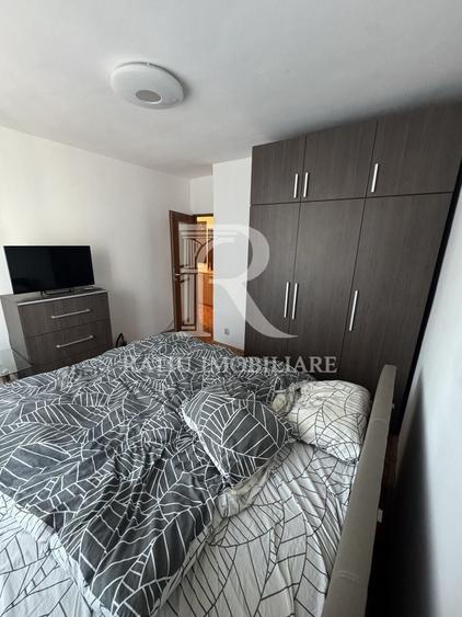 Apartament cu 2 camere decomandat, mobilat în Decebal