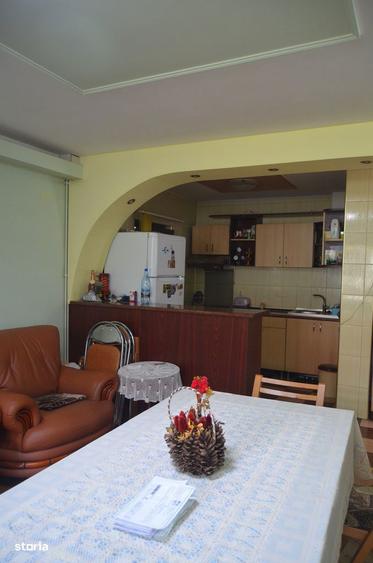 Casa de vacanta cu 7 camere-Busteni - 11