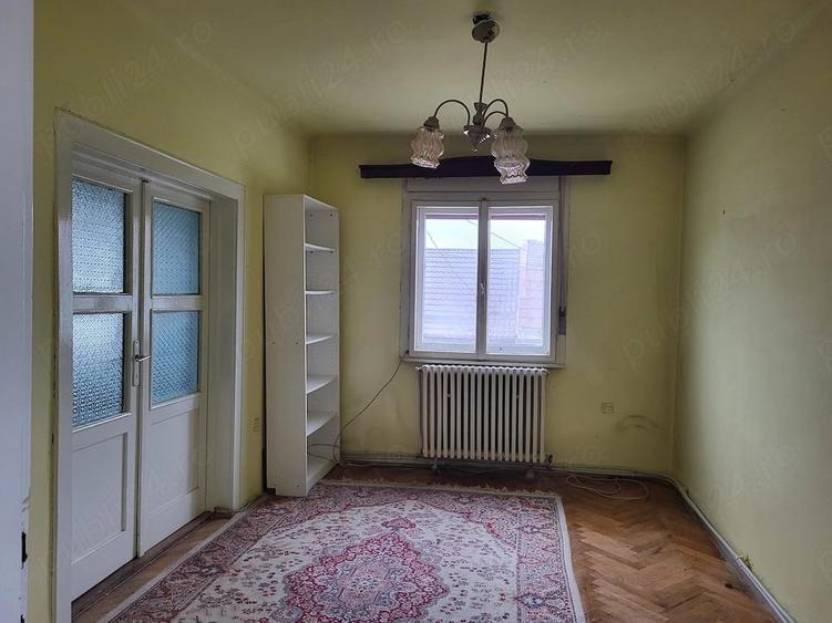 Casă cu 3 camere cu Teren 126 Mp în Central