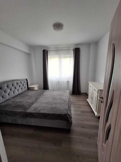 Apartament cu 3 camere decomandat în Burdujeni