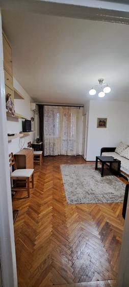 Garsonieră semidecomandată în Costin Georgian