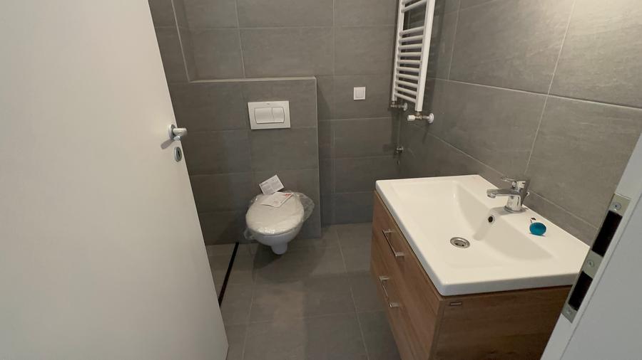 Apartament cu 4 camere decomandat în Șelimbăr