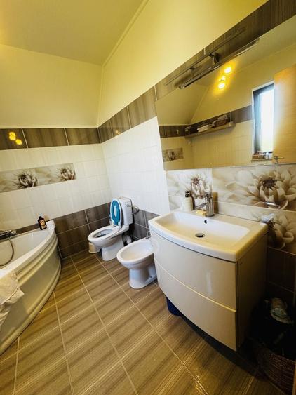 Casă individuală cu 4 camere cu Teren 423 Mp în Exterior Nord