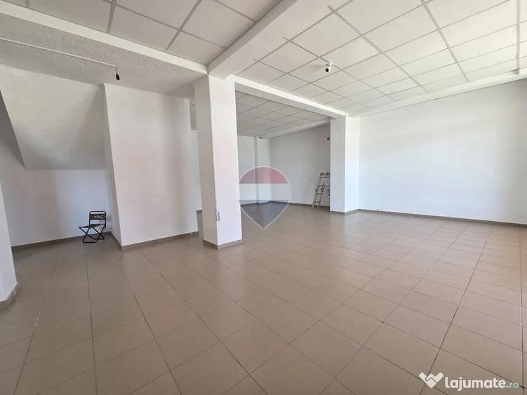 Spațiu comercial, de 50 mp, în Golești