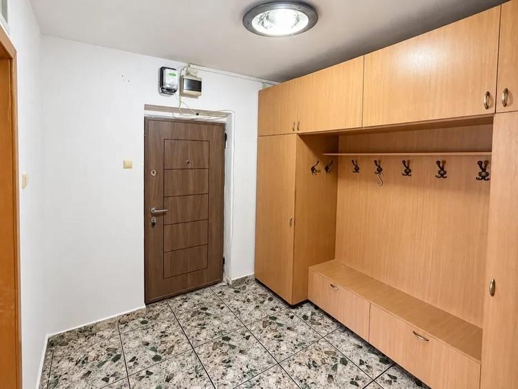 Apartament cu 2 camere semidecomandat în Ferdinand