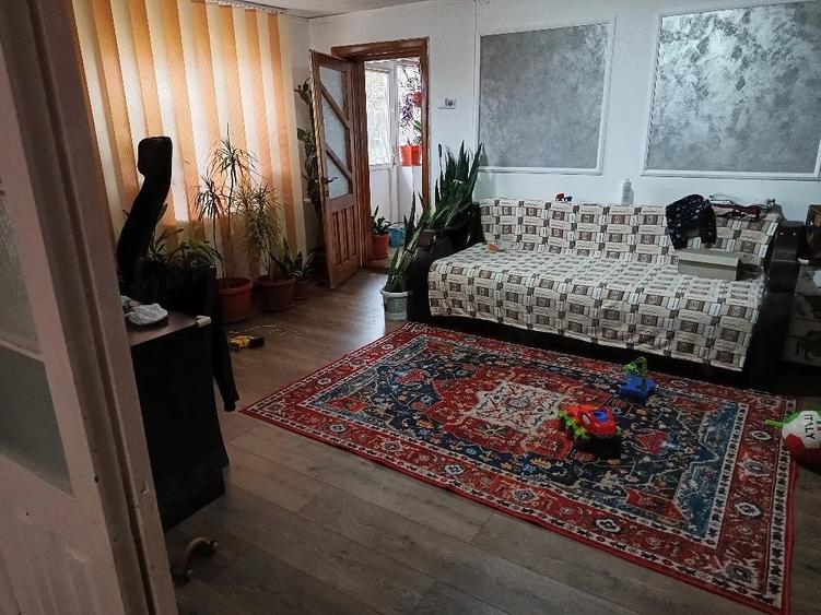 Casă cu 3 camere cu Teren 1150 Mp în Central