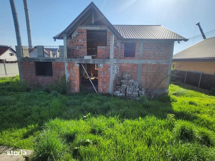 Casă cu 4 camere cu Teren 380 Mp în Central