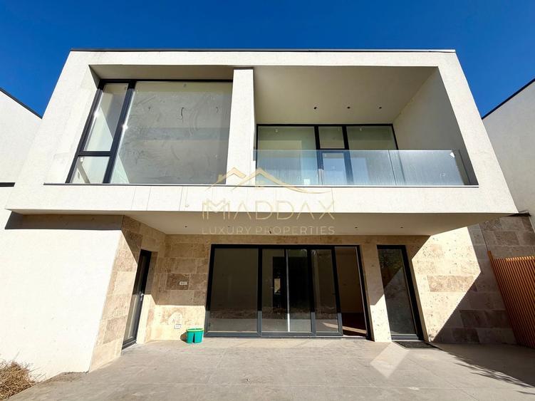 Casă individuală cu 5 camere cu Canalizare în Tunari