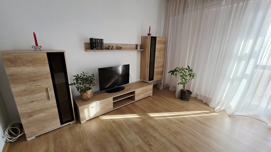 Apartament cu 2 camere decomandat, mobilat în Băneasa