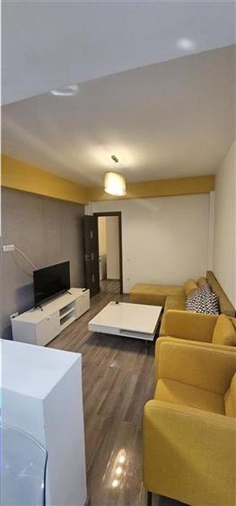Apartament cu 2 camere decomandat, mobilat în Universitate