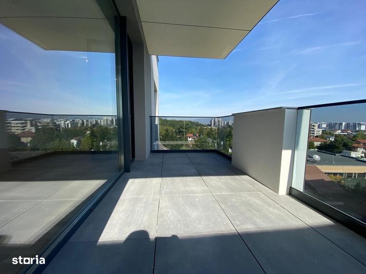 Apartament cu 3 camere în Est