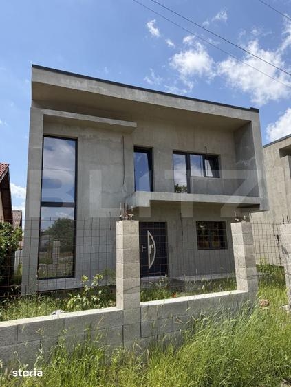 Casă cu 4 camere cu Teren 200 Mp în Malu Mare